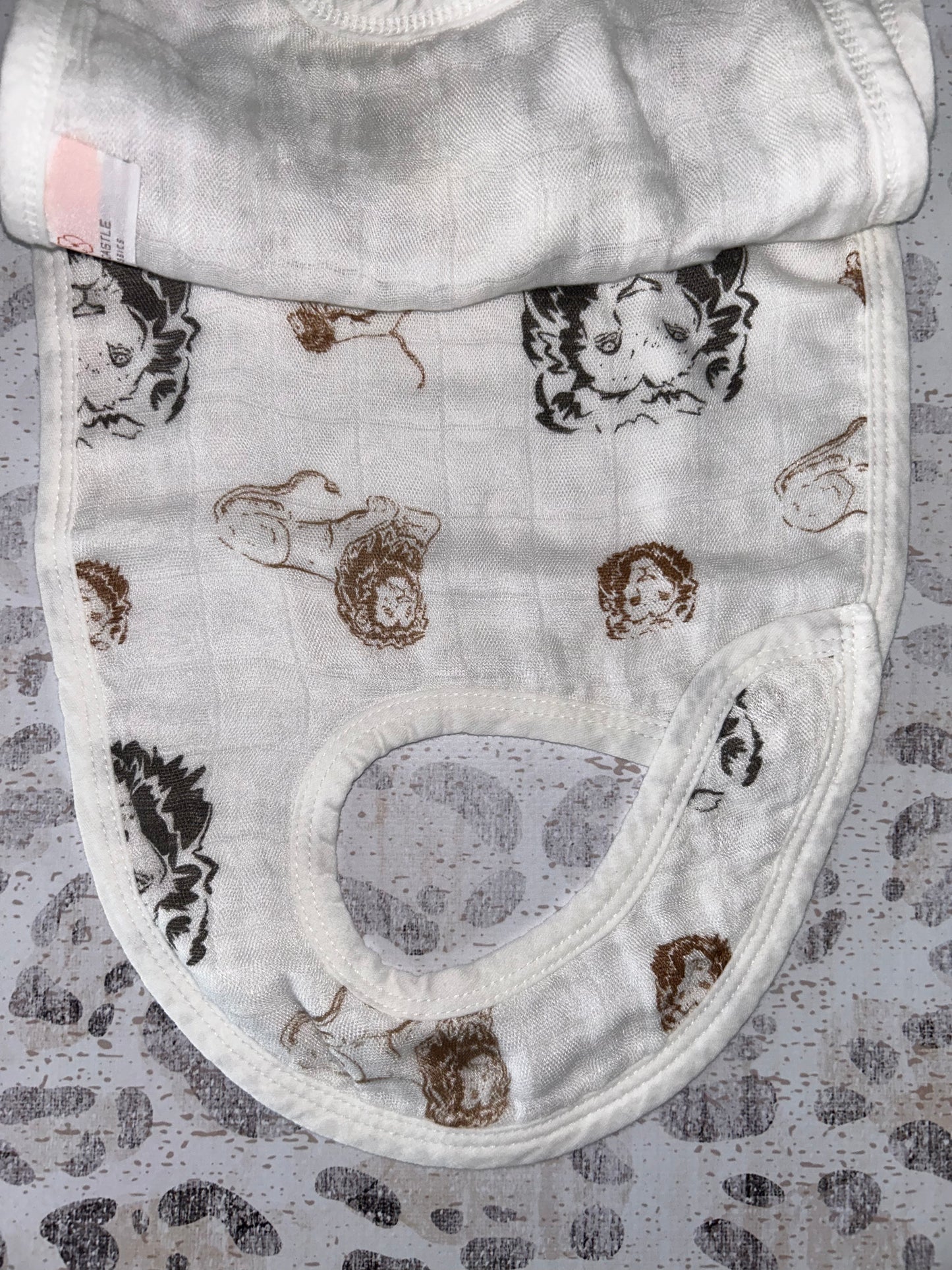 NewCastle Classics On The Savannah Snap Bib Set