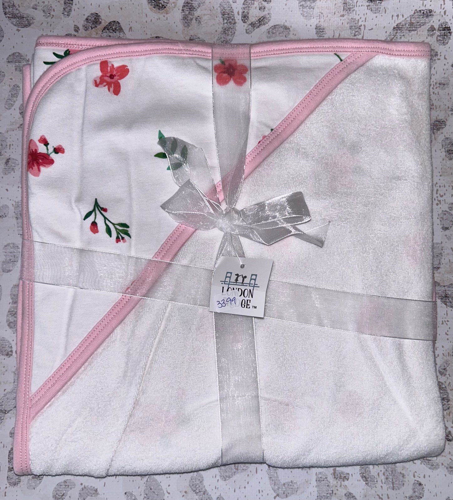 London Bridge Pink Floral Hooded Towel