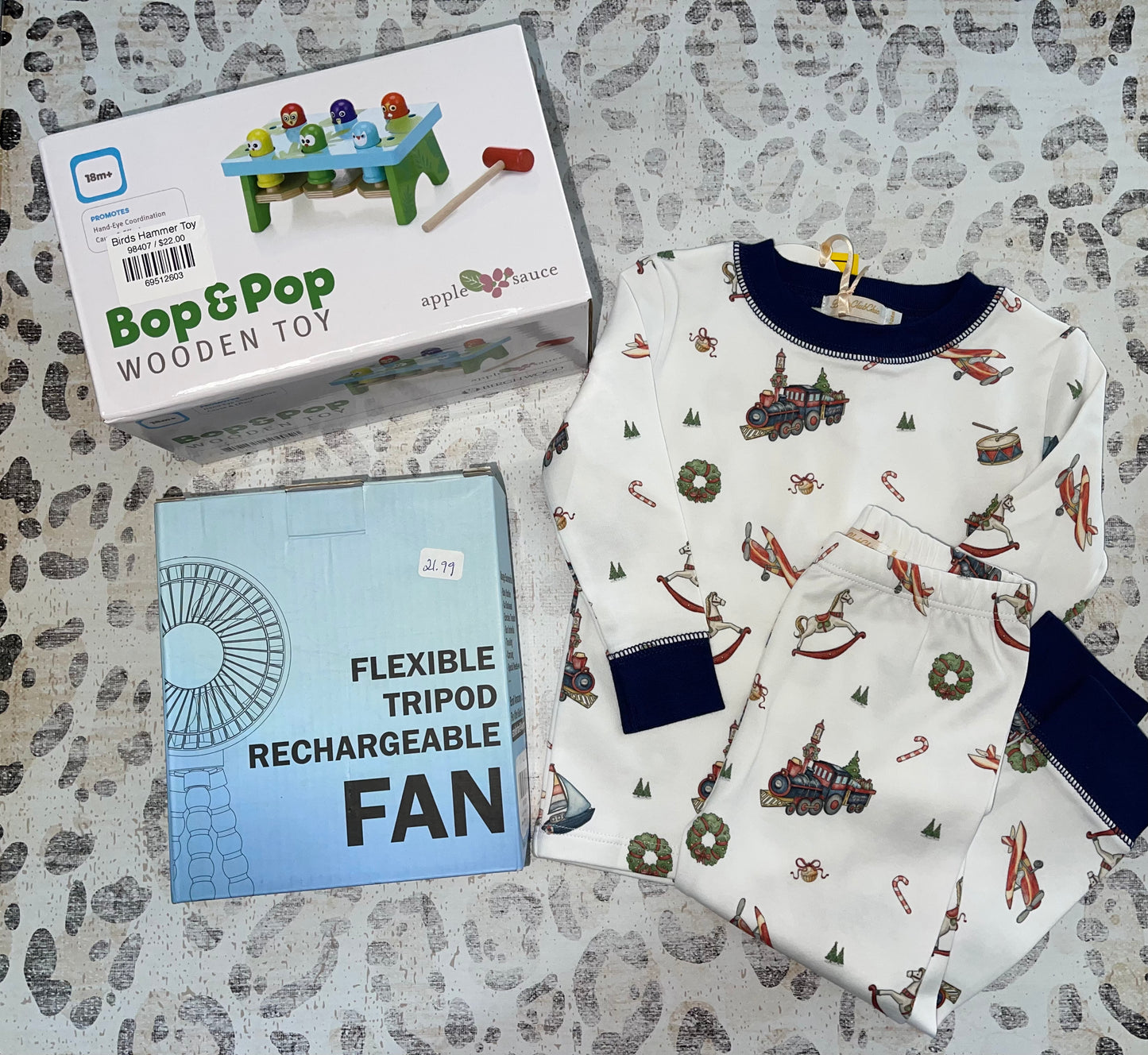 Christmas Pajamas, Bop & Pop Toy, Stroller fan  - Hillis Baby